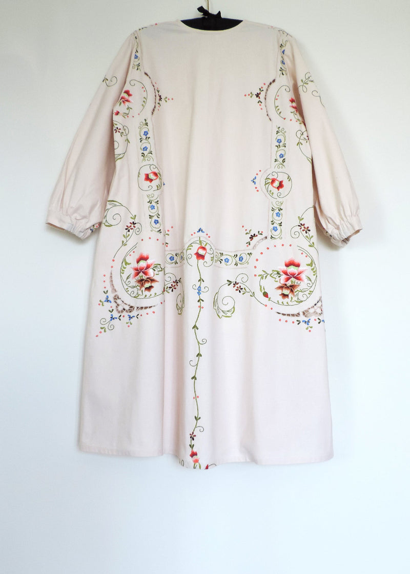 AMARYLLIS KAFTAN | Cream Vintage Linen | ONE OF A KIND