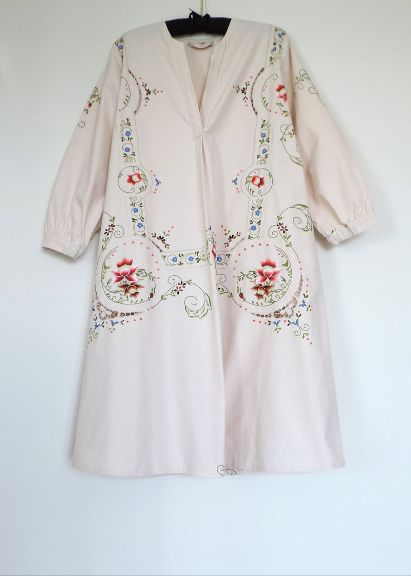 AMARYLLIS KAFTAN | Cream Vintage Linen | ONE OF A KIND