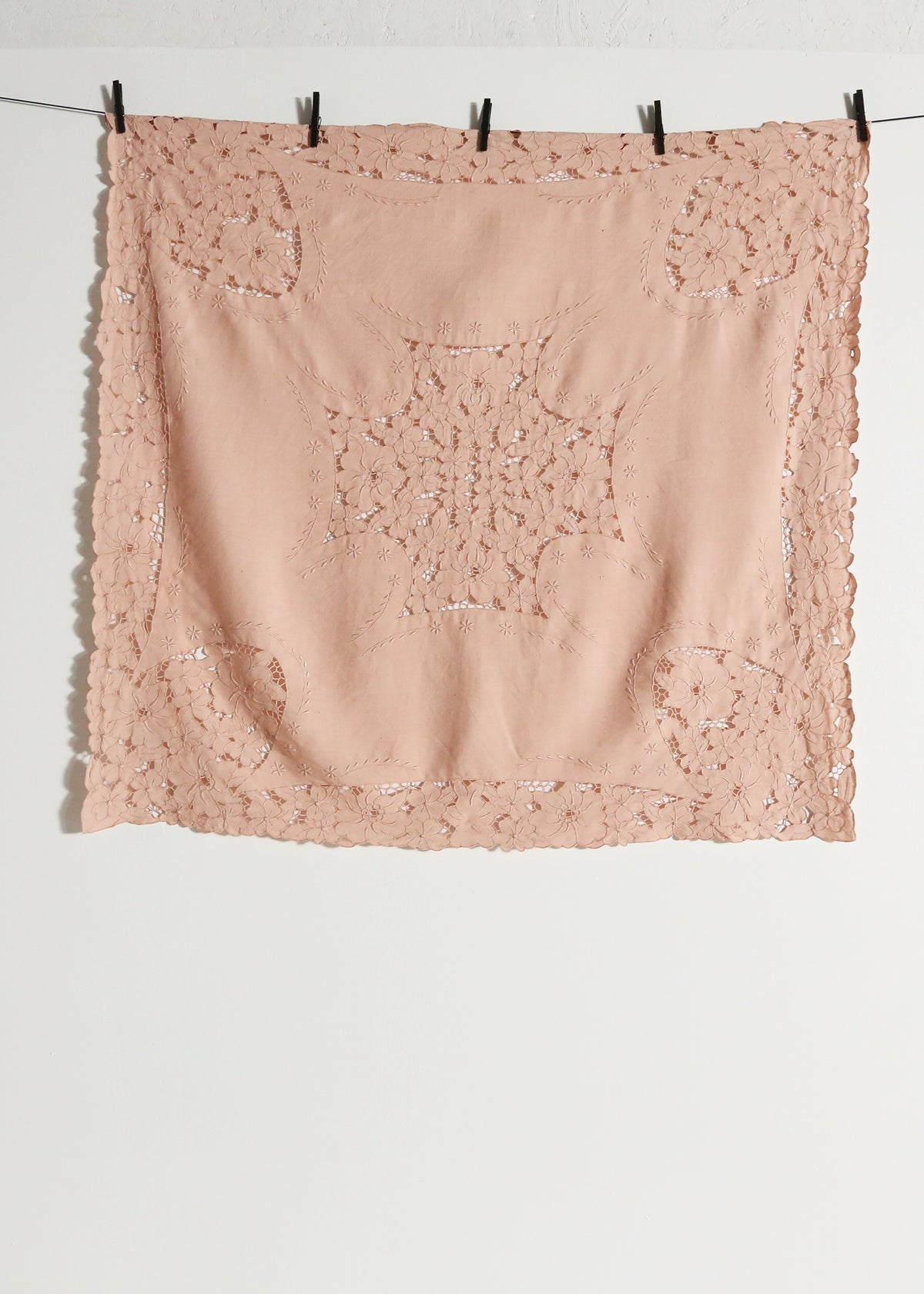 BLUSH LINEN  |  1920'S TABLECLOTH