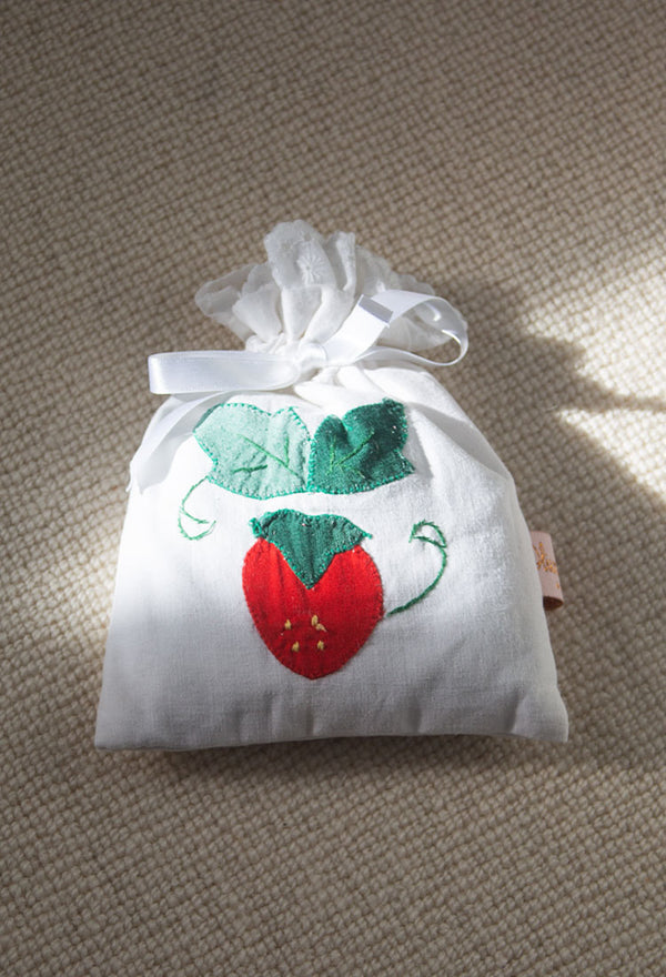 LAVENDER BAG | WHITE VINTAGE LINENS