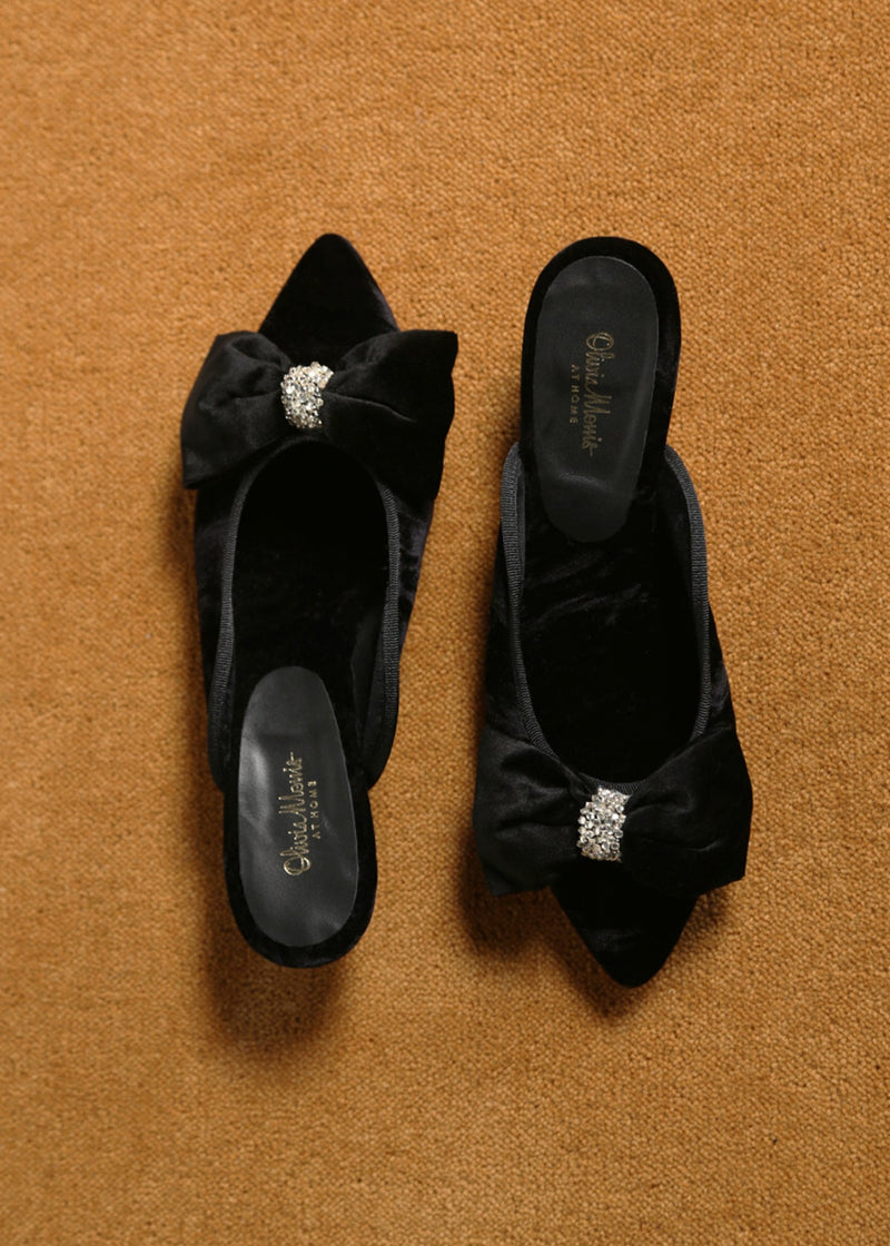 BESPOKE BOWS  |  DAHLIA  |  Black Velvet